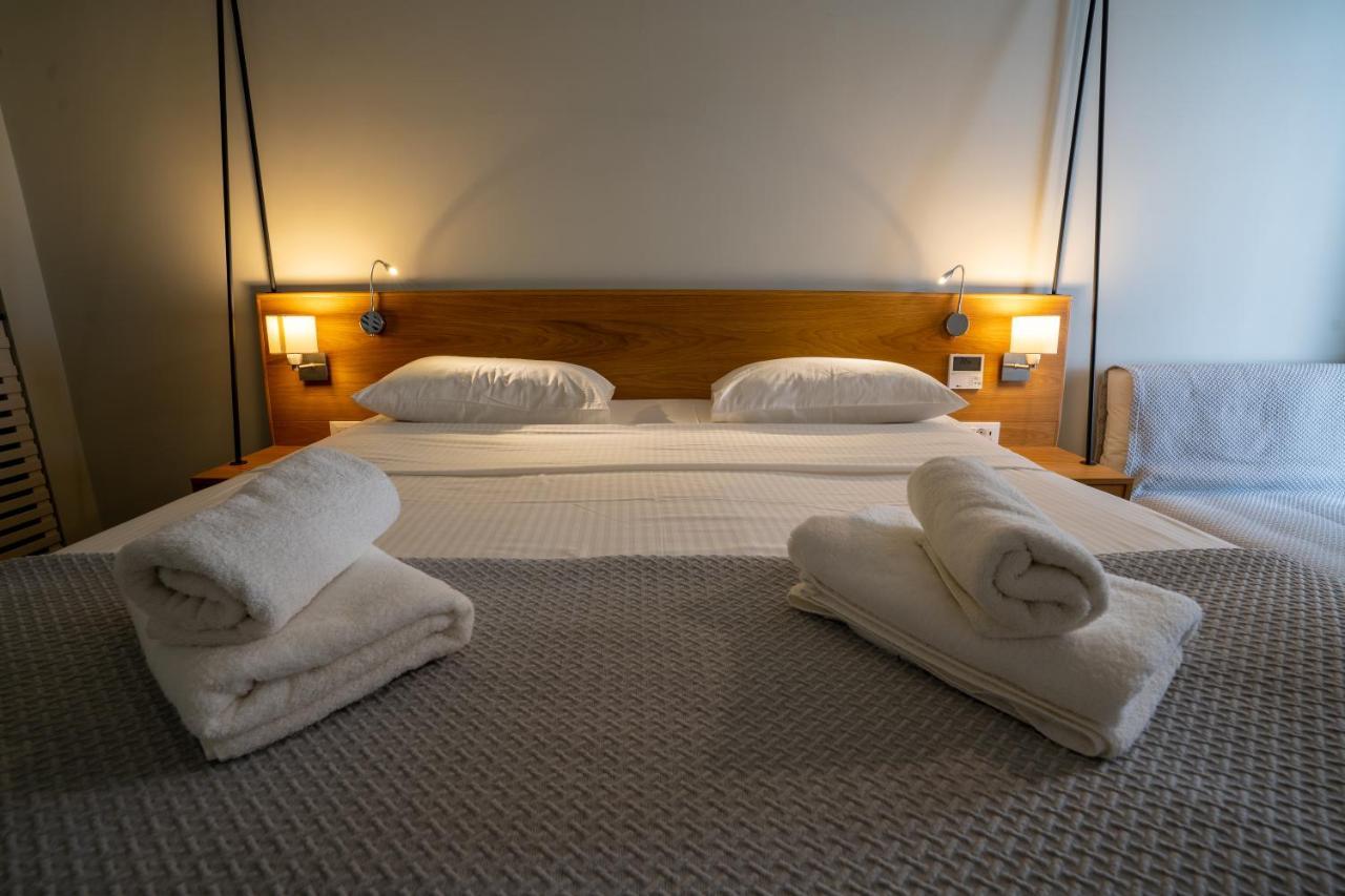 Meltemi Excelsior Suites Периса Екстериор снимка