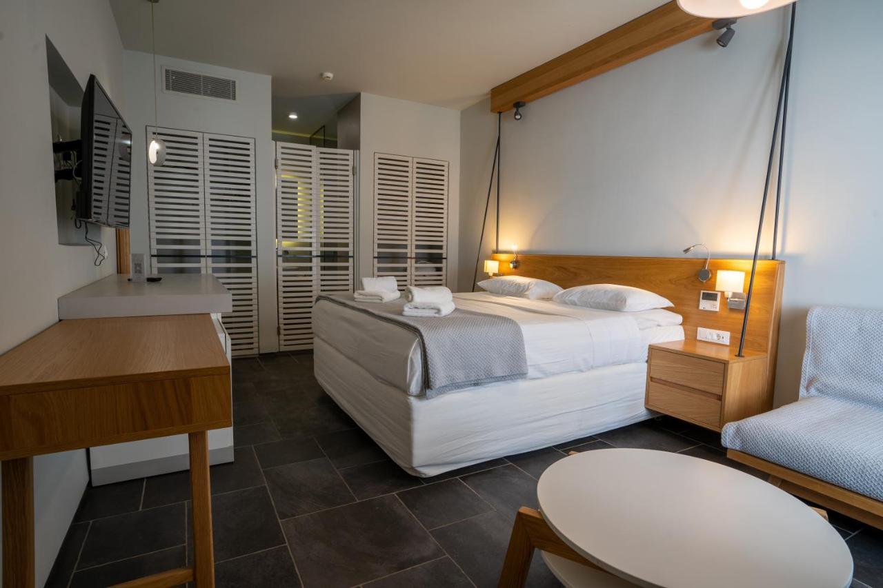 Meltemi Excelsior Suites Периса Екстериор снимка